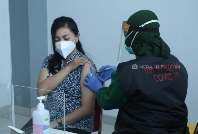 Di Solo, Tidak Ada Nakes Terpapar COVID-19 Usai Divaksin