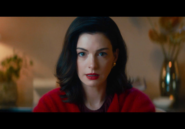 Anne Hathaway Jadi Penulis Penuh Misteri di Film 'Verity', Beradu Akting dengan Dakota Johnson