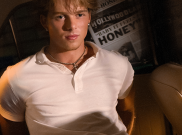 CODY JON Bawa Nuansa Malam Hollywood yang Glamor lewat Single 'Honey', Simak Lirik Lengkapnya