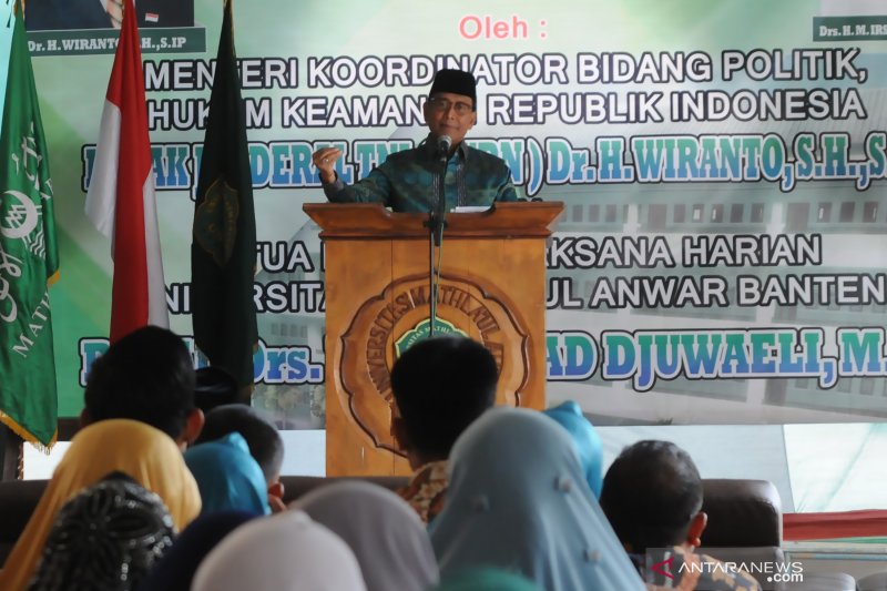 Yusril: Peristiwa Penusukan Wiranto Peringatan untuk Masyarakat Agar Waspada