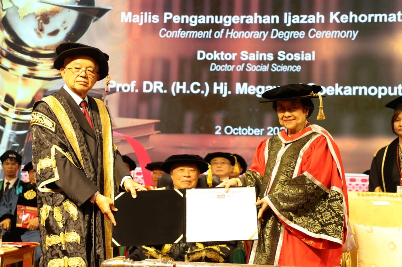 PDIP Bangga Megawati Terima Gelar Doktor HC dari UTAR Malaysia