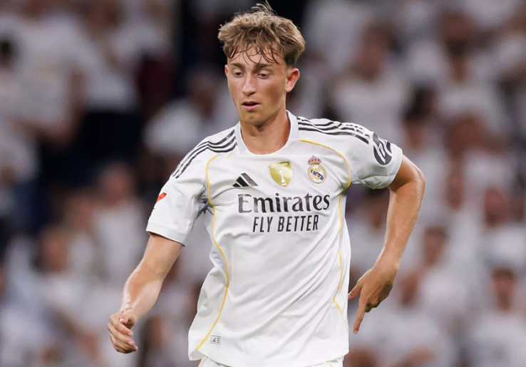 Transformasi Kilat Dean Huijsen di Real Madrid Pikat Florentino Perez, Bungkam Kritik Fans Santiago Bernabeu