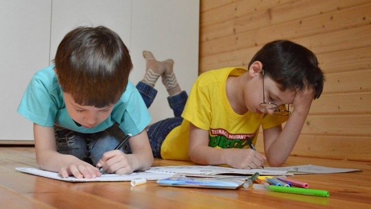 Home Schooling Ketika Orangtua Sibuk Bekerja