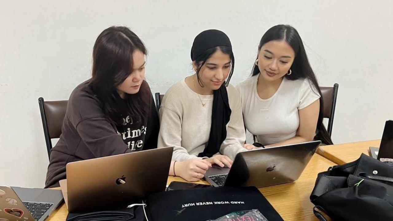 Kreasi Esmodian Hadirkan Optical Project dan Trend Book