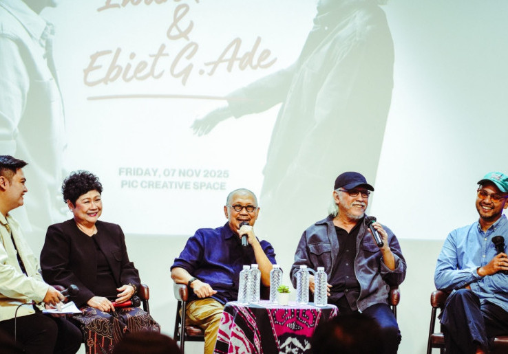 Ebiet G. Ade dan Iwan Fals Hadirkan Kembali ‘Titip Rindu Buat Ayah’ hingga ‘Ibu’, Persembahan Haru dari Legenda Musik Indonesia