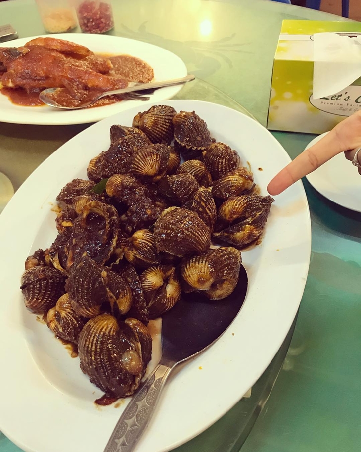 Hidangan di Welcome Seafood, Kota Kinabalu. (Foto: instagram.com/faridzabubakar)