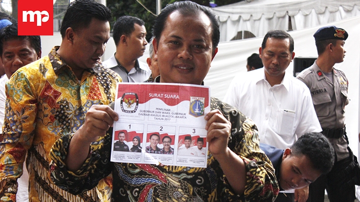 Bosan Spanduk Isu SARA, Warga Jakarta Pasang Tulisan Balasan