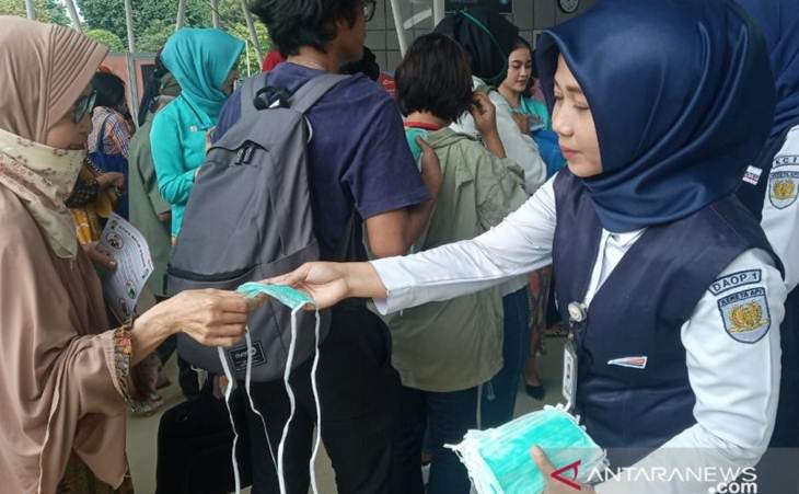 Masuki Massa Transisi di DKI, Pengguna KRL Melonjak