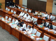 Intrupsi Selly Berujung Rapat Komisi VIII-Menag Bahas Biaya Haji 2025 Ditunda