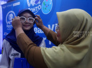 Peringati Hari Penglihatan Dunia Rohto Bagikan 1.200 Kacamata Gratis bagi Anak Sekolah 