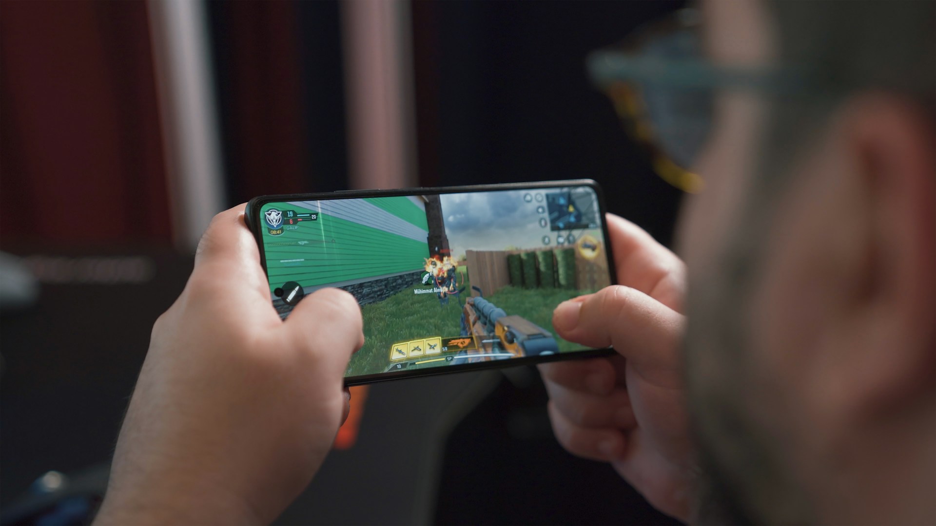  Pemain yang AFK biasanya akan terkena sanksi di dalam game. (Foto: Unsplash/Onur Binay)
