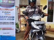 Guru Honorer di Solok Terpaksa Jual Kerupuk Keliling karena Hanya Digaji Rp 60 ribu per Bulan