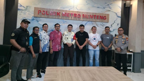 Sopir Alphard yang Terobos Lampu Merah di Bundaran HI Ditilang, Pelat Nomor Tak Sesuai Peruntukan