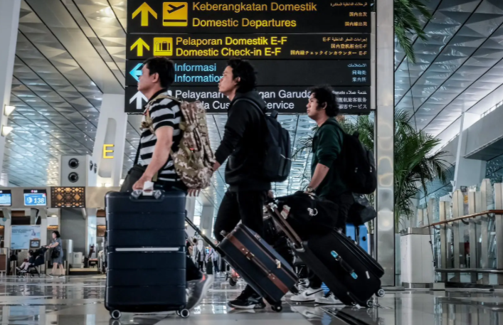 Menpar Yakin Sektor Pariwisata Bergairah Jika Harga Tiket Pesawat Turun