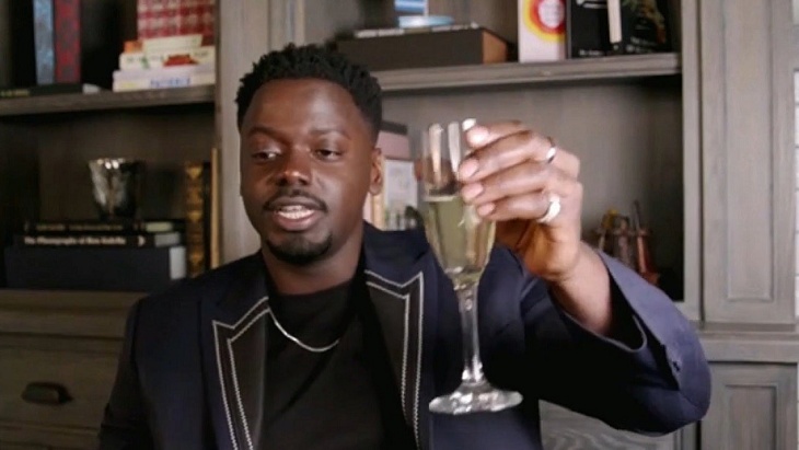Bawa Pulang Penghargaan Pertama Golden Globe 2021, Pidato Daniel Kaluuya Alami Gangguan Teknis