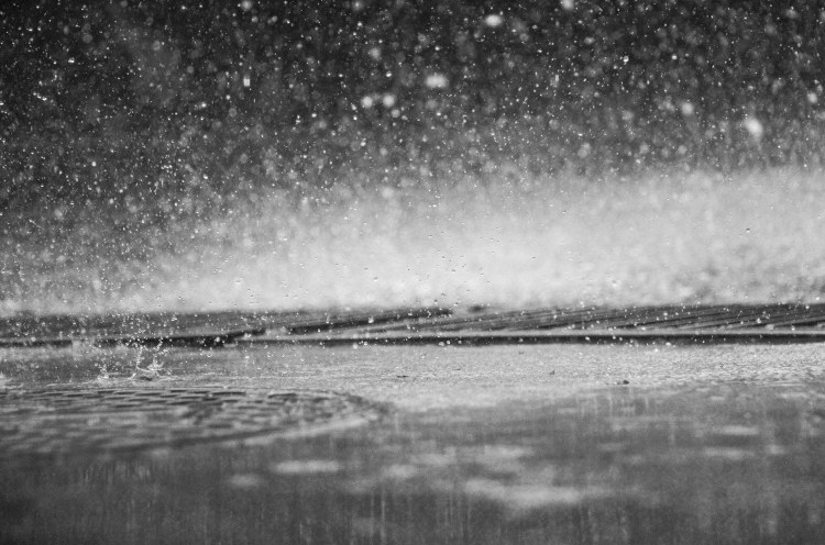 BMKG Minta Warga Jaktim dan Jaksel Waspada Hujan Petir Disertai Angin Kencang