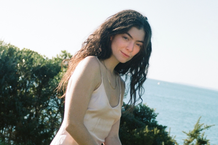 Lana Del Rey Tuduh Lorde Jiplak Lagunya