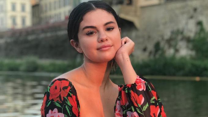 Selena Gomez tak terima atas hal yang didapat sahabatnya (Foto: Instagram/selenagomez)