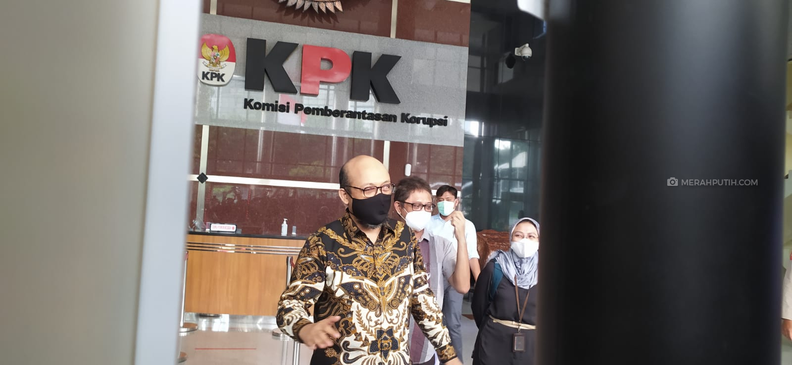 Novel Baswedan cs pamit dari Gedung Merah Putih KPK. (Foto: MP/Ponco Sulaksono)
