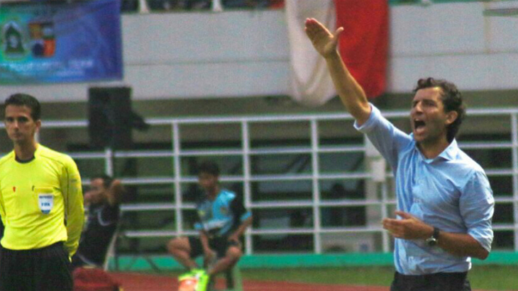 Hanif Kartu Merah, Luis Milla Berharap Wasit Lebih Bijaksana