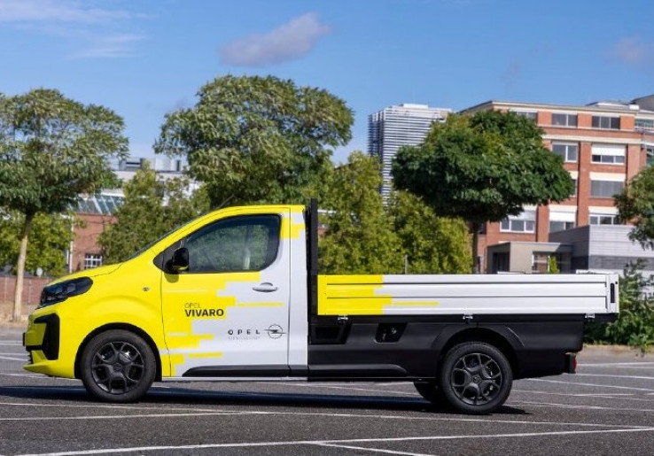 Opel Vivaro Flatbed Resmi Meluncur, Tawarkan Fleksibilitas untuk Pelaku Usaha