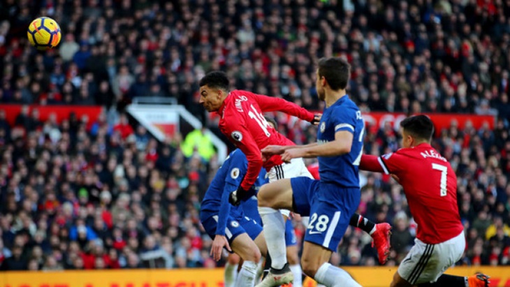 Manchester United 2-1 Chelsea: Tandukan Jesse Lingard Bernilai Tiga Poin