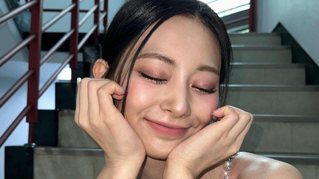 Tzuyu TWICE Tembus Top 200 Billboard lewat Album Solo 'abouTZU'