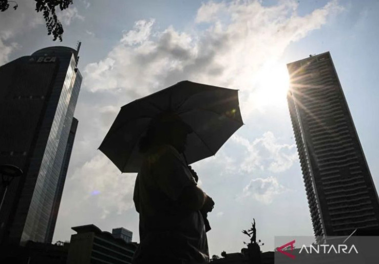 Jakarta Dilanda Panas Ekstrem, Modifikasi Cuaca Jadi Solusi Pramono