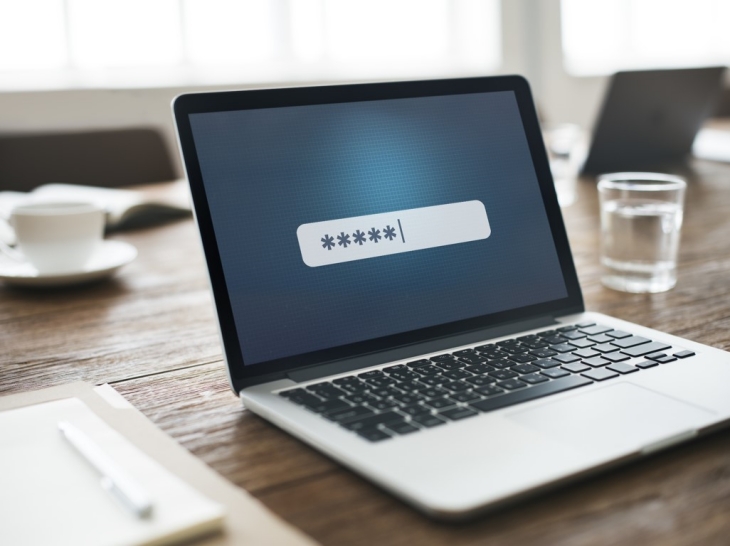 Password dengan nama hewan peliharaan sangat rentan diretas. (Foto: 123RF/rawpixel)