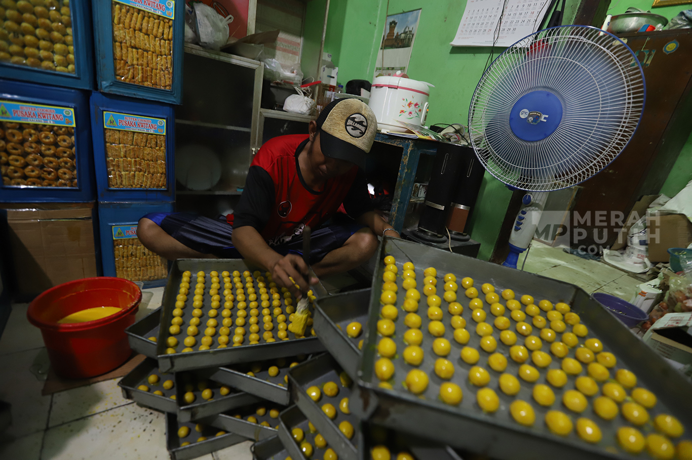 Pesanan Kue Kering Rumahan Meningkat Jelang Hari Raya Idul Fitri 1446 Hijriah 