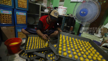 Pesanan Kue Kering Rumahan Meningkat Jelang Hari Raya Idul Fitri 1446 Hijriah 