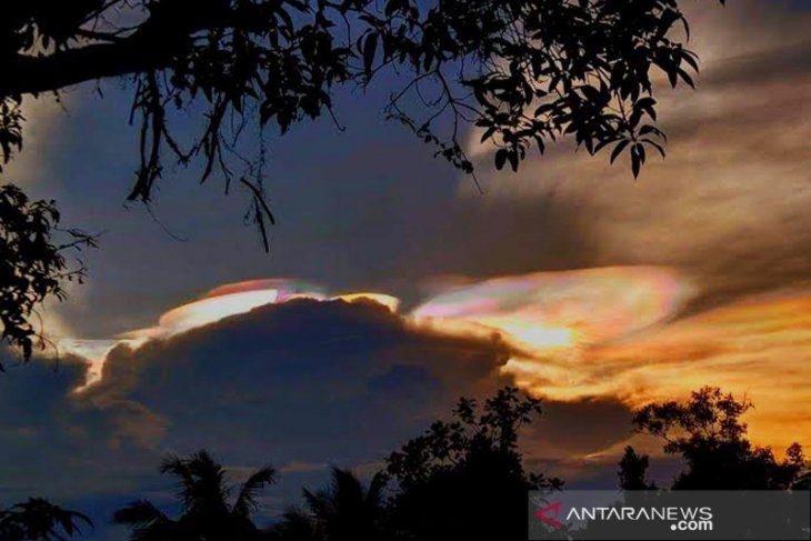 Fenomena Awan Vega Hebohkan Warga Muara Teweh