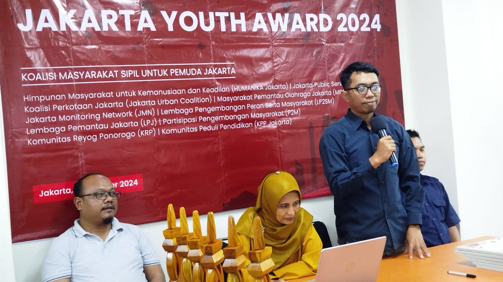 Targetkan Zero PSU, Komisioner KPU Dody Sabet Penghargaan Youth Award 2024