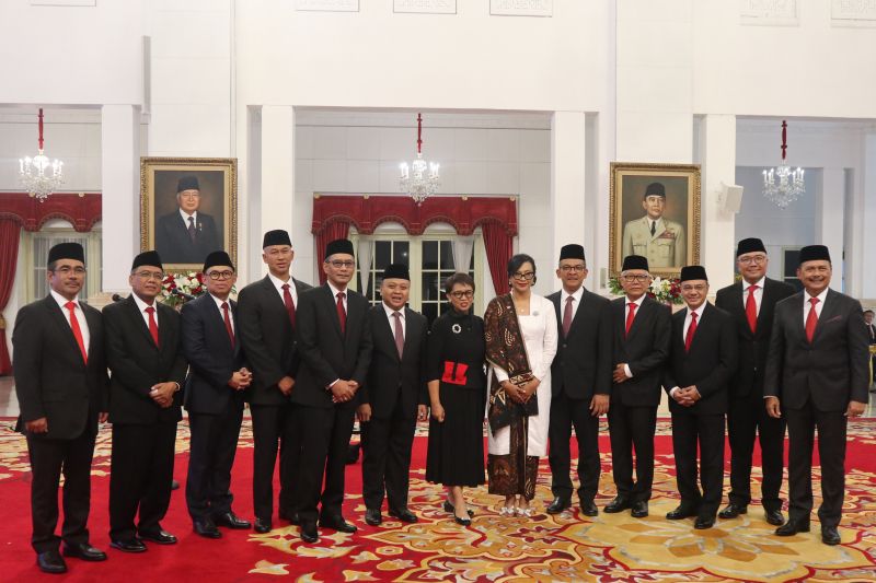 Jokowi Lantik 12 Duta Besar RI untuk Negara Sahabat