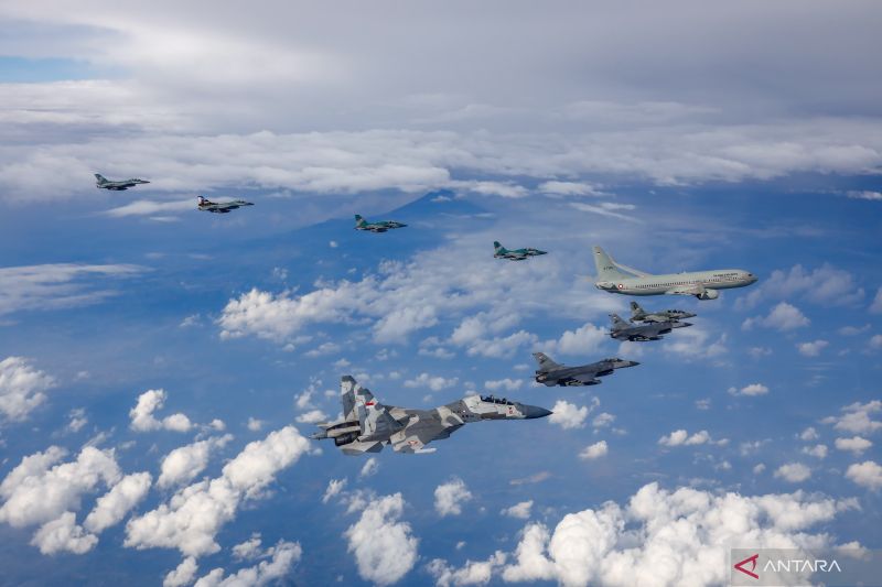 Sukhoi, F16 Hingga T50 Kawal Jokowi Pulang ke Solo