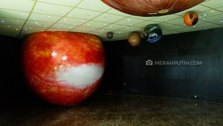 Tambah Pengetahuan Astronomi Anak di Planetarium Jakarta