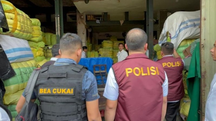 Gudang Pakaian Bekas Impor di Pasar Senen hingga Bekasi Digerebek Bareskrim