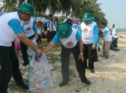 Serunya Kerja Sama Masyarakat dan Kementerian Lingkungan Hidup dan Kehutanan Dalam Mengurangi Sampah di Laut