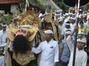 Masyarakat Bali Hadiri Ritual Adat di Bangli