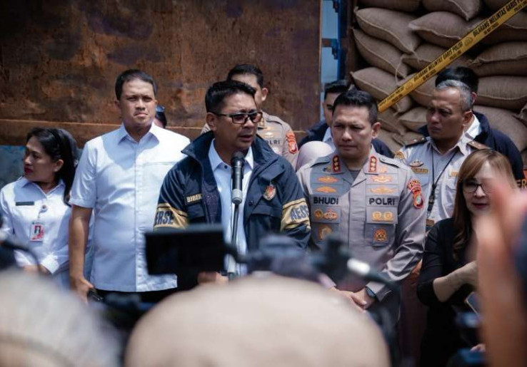 Polda Metro Buru Pelaku di Balik Peredaran Kacang Tanah yang Diduga Ilegal