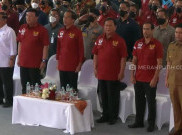 Jokowi Sebut Kriteria Kerutan dan Rambut Putih Ada di Prabowo