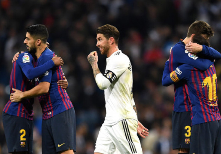 Florentino Perez Urungkan Niat Jual Sergio Ramos