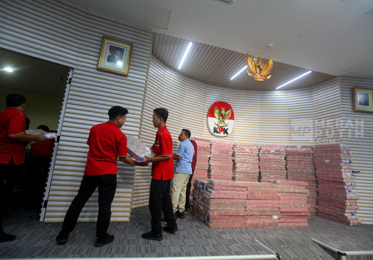 Duit Rp 300 Miliar 'Properti Konpres KPK' Pinjam Bank, Jubir: Tidak Pernah Simpan Fisik Uang Sitaan 