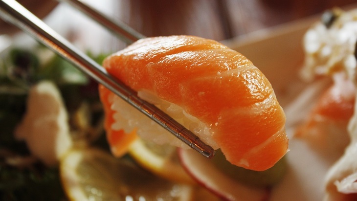Demi Sushi Gratis, Sejumlah Orang di Taiwan Rela Masukkan Kata 'Salmon' pada Namanya