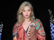 Jeongyeon TWICE akan Duduk Saat Tampil di Konser 'Twice: World in A Day'