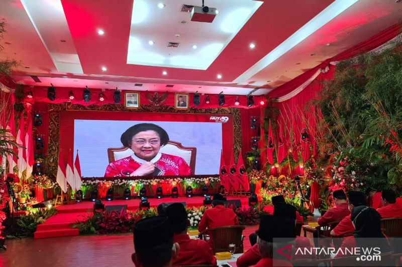 Ketua Umum DPP PDI Perjuangan, Megawati Soekarnoputri, saat menyampaikan pidato politiknya pada Peringatan HUT Ke-49 PDI Perjuangan secara daring, di Jakarta, Senin (10/1/2021). ANTARA/HO-PDI Perjuangan