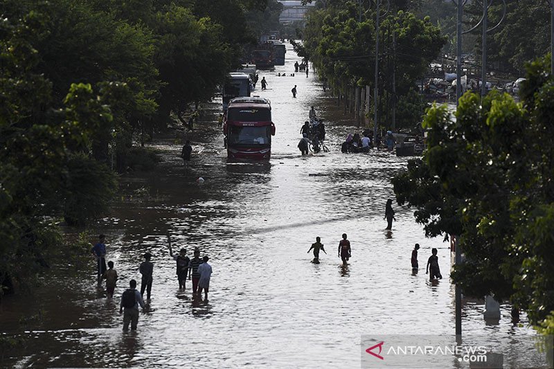 Kader PKS Diinstruksikan Bantu Korban Banjir, Minimal Bantu Dana