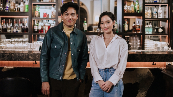 Visualisasi Syair Pemuja Ala Rendy Pandugo di Video Musik ‘Morning Light’