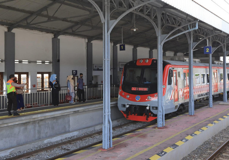 Long Weekend Tahun Baru Islam Penumpang Naik 29,7 Persen, KRL Jogja-Palur Nambah Jadwal Gila-gilaan Buat Liburan Panjangmu!