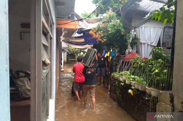 Hingga Jam 12 Siang, Ada 83 RT di Jakarta Masih Terendam Banjir